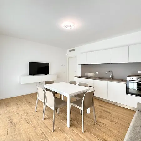 J Eight Family - Carraro Immobiliare Τζεσόλο Λίντο