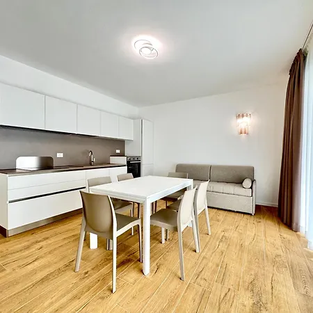 J Eight Family - Carraro Immobiliare Διαμέρισμα *