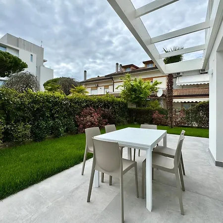 J Eight Family - Carraro Immobiliare *
