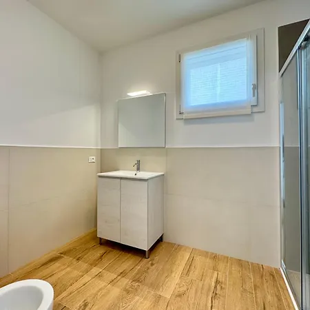 J Eight Family - Carraro Immobiliare ليدو دي يسولو
